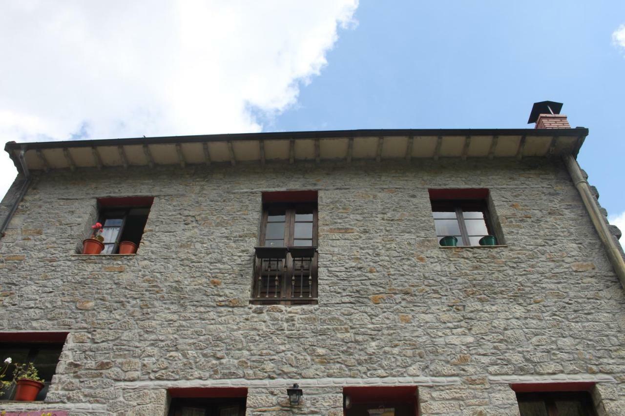 Pensjonat El Sumiciu Mieres  Zewnętrze zdjęcie